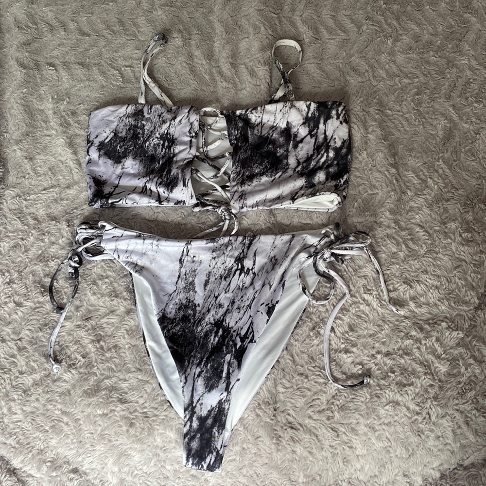 Sexy cheeky lace up bikini NWOT